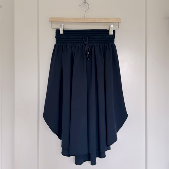 Lululemon The Everyday Skirt in true navy - Picture 4 of 11